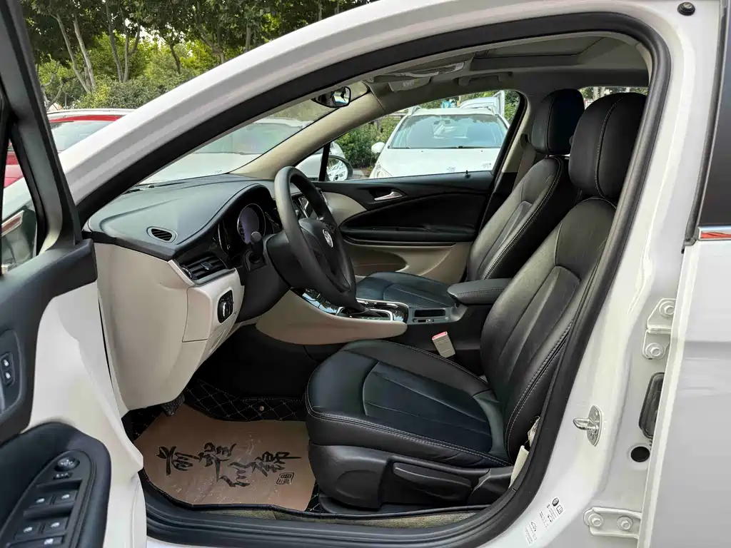 Buick Verano — миниатюра 12