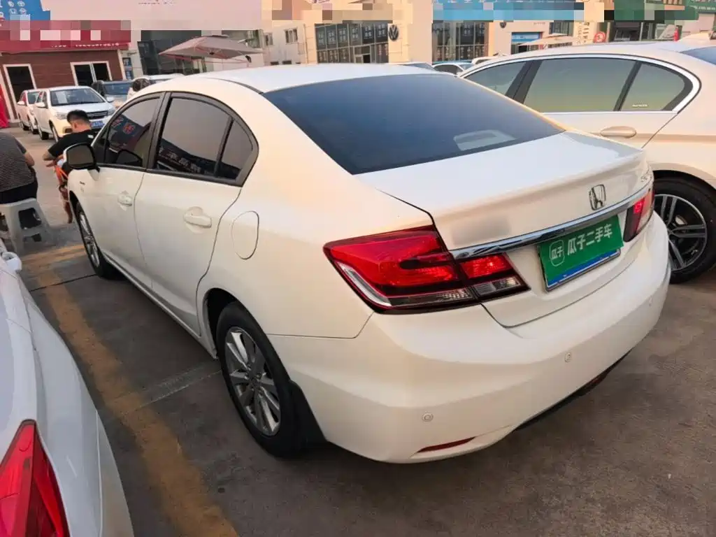 Honda Civic — миниатюра 5