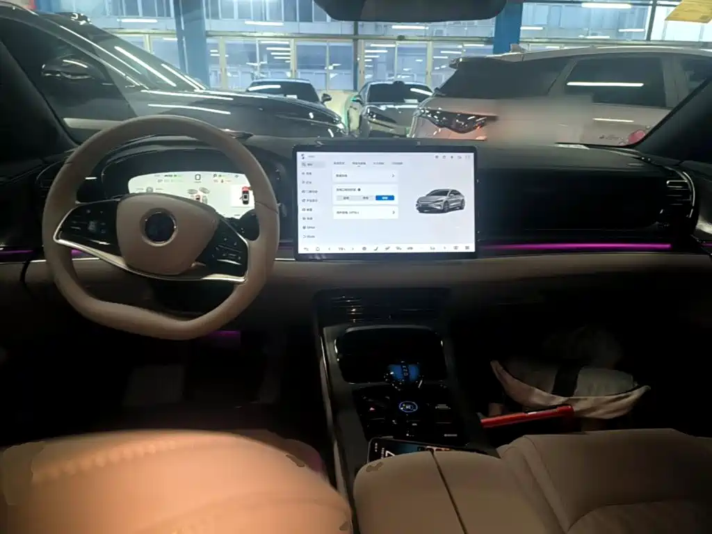 BYD Han — миниатюра 10