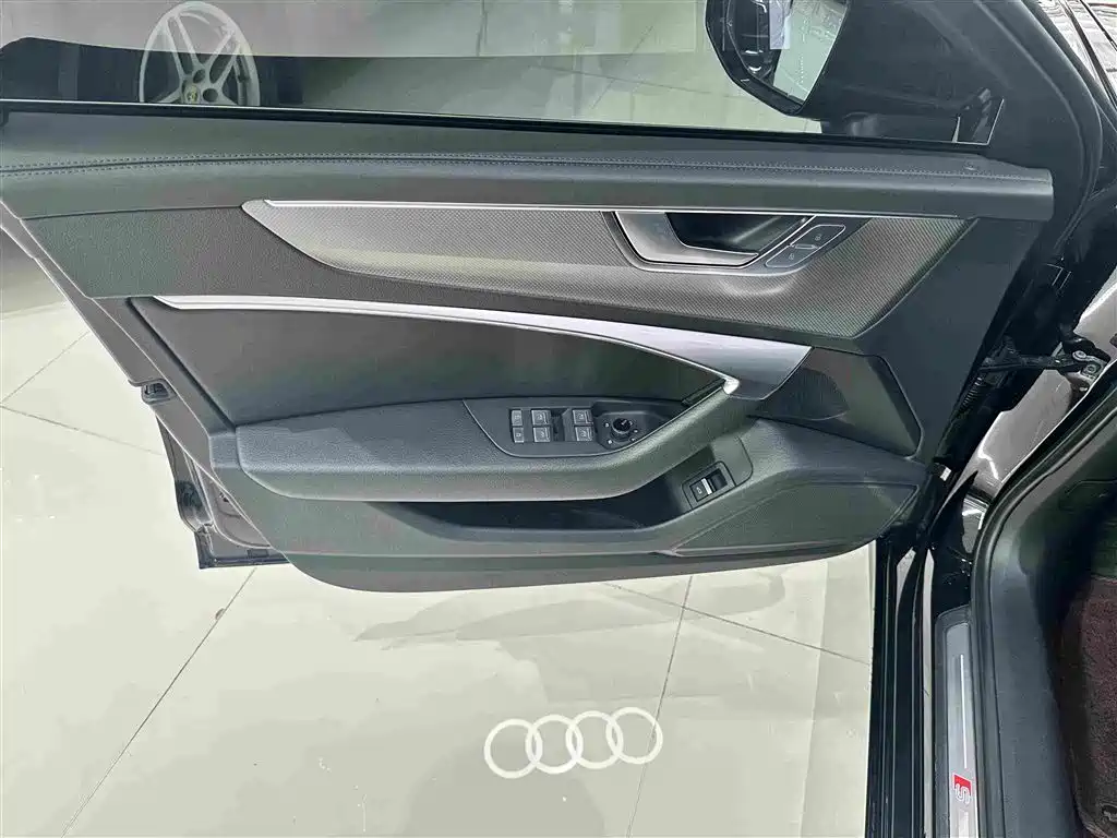Audi A6L — миниатюра 6