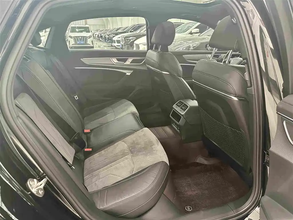 Audi A6L — миниатюра 15