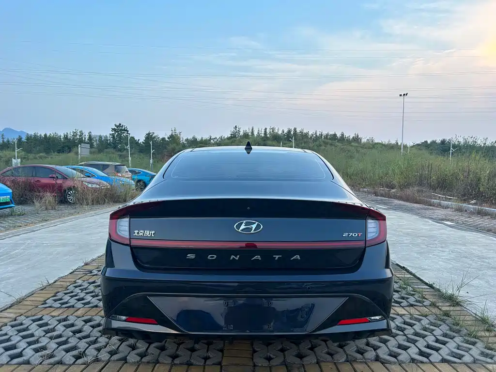Hyundai Sonata — миниатюра 5