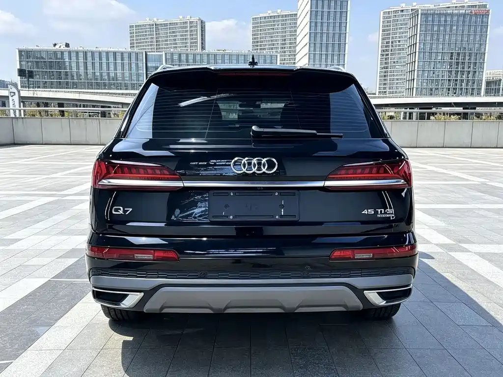 Audi Q7 — миниатюра 8