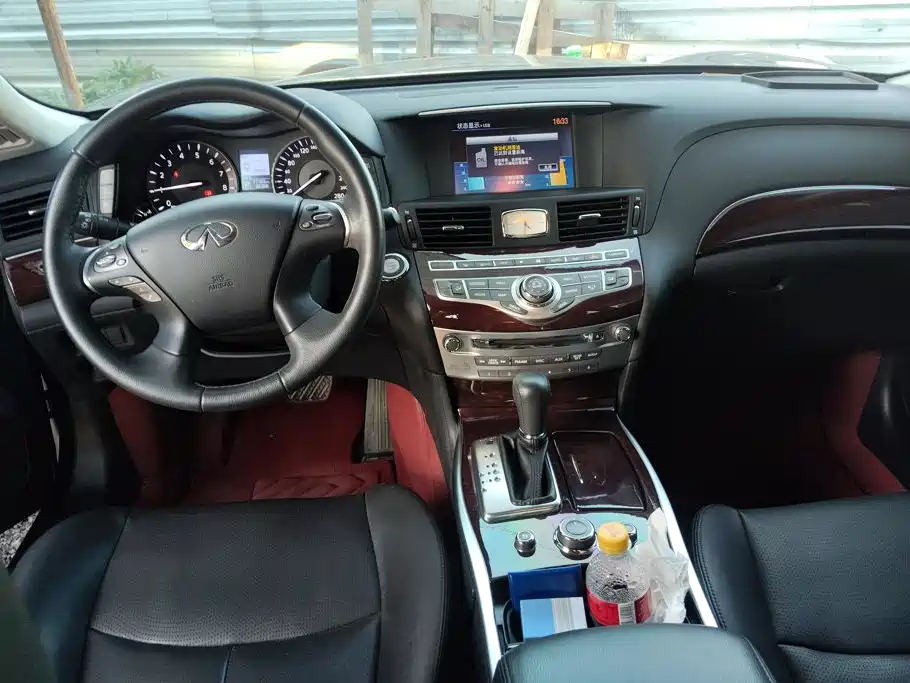 Infiniti Q70 — миниатюра 12