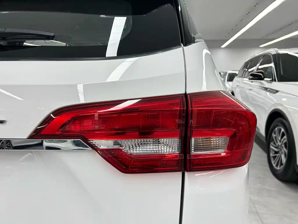 Haval M6 — миниатюра 20