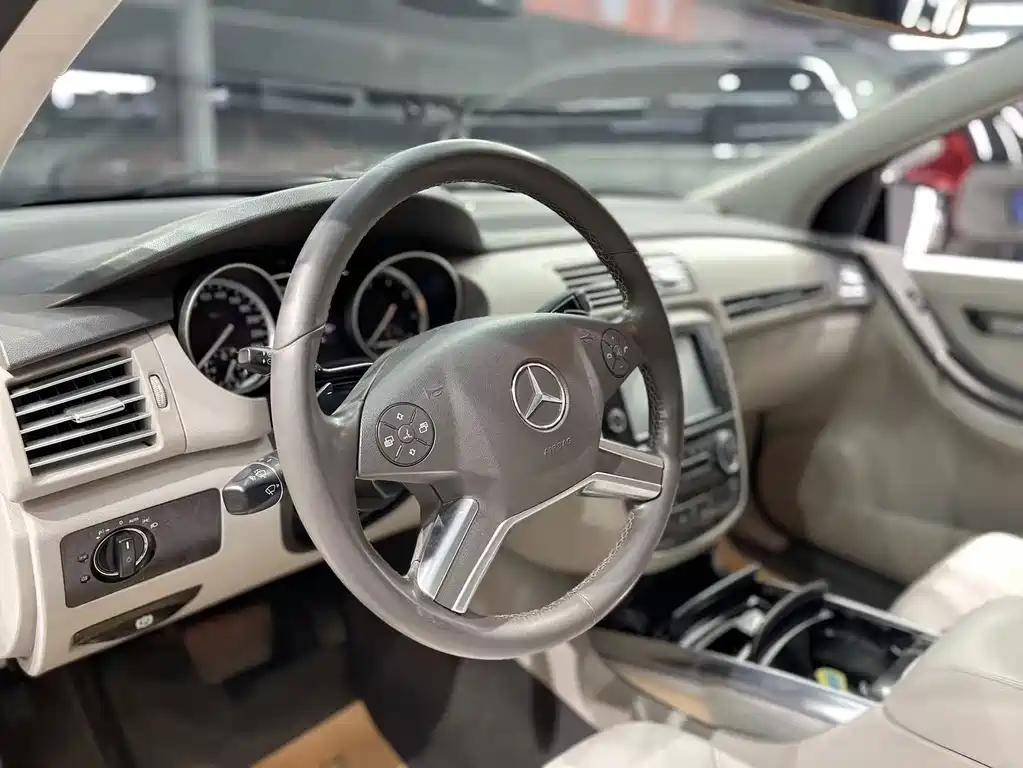 Mercedes-Benz R-Class — миниатюра 16