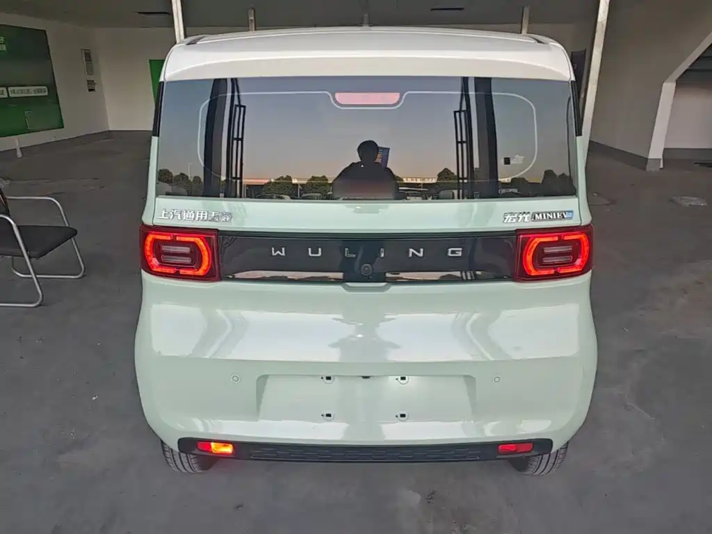 Wuling MINIEV — миниатюра 6