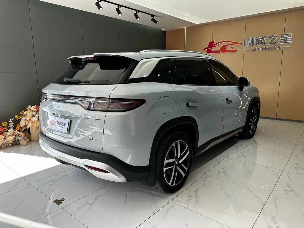 BYD L DM-i — миниатюра 6
