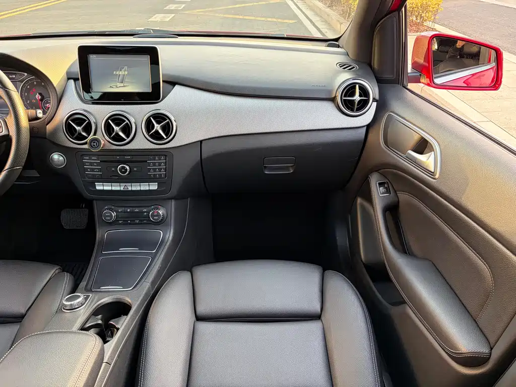 MERCEDES-BENZ B CLASS