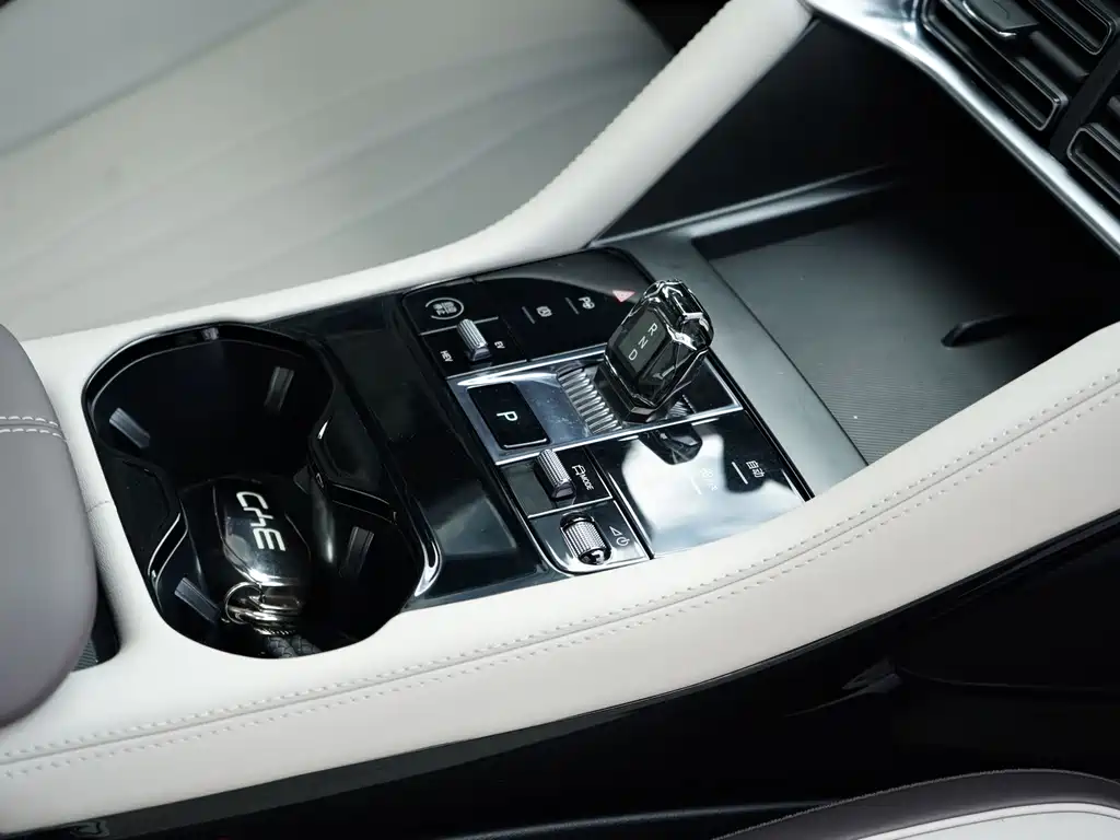BYD PLUS New Energy — миниатюра 14