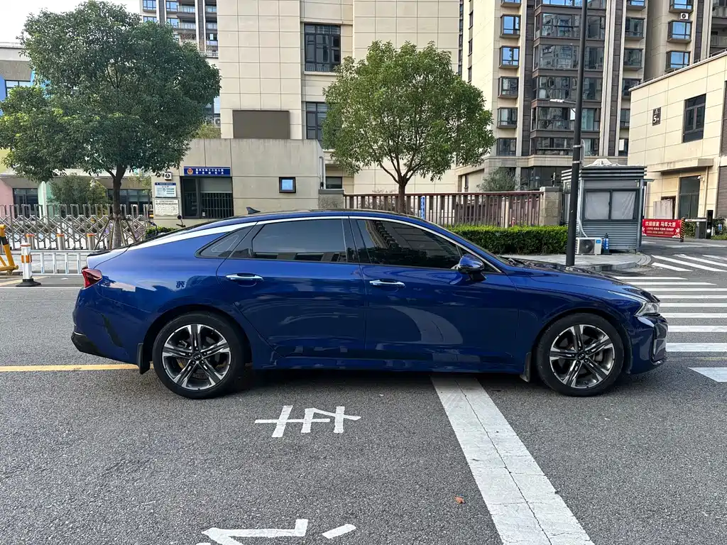 Kia K5 — миниатюра 12