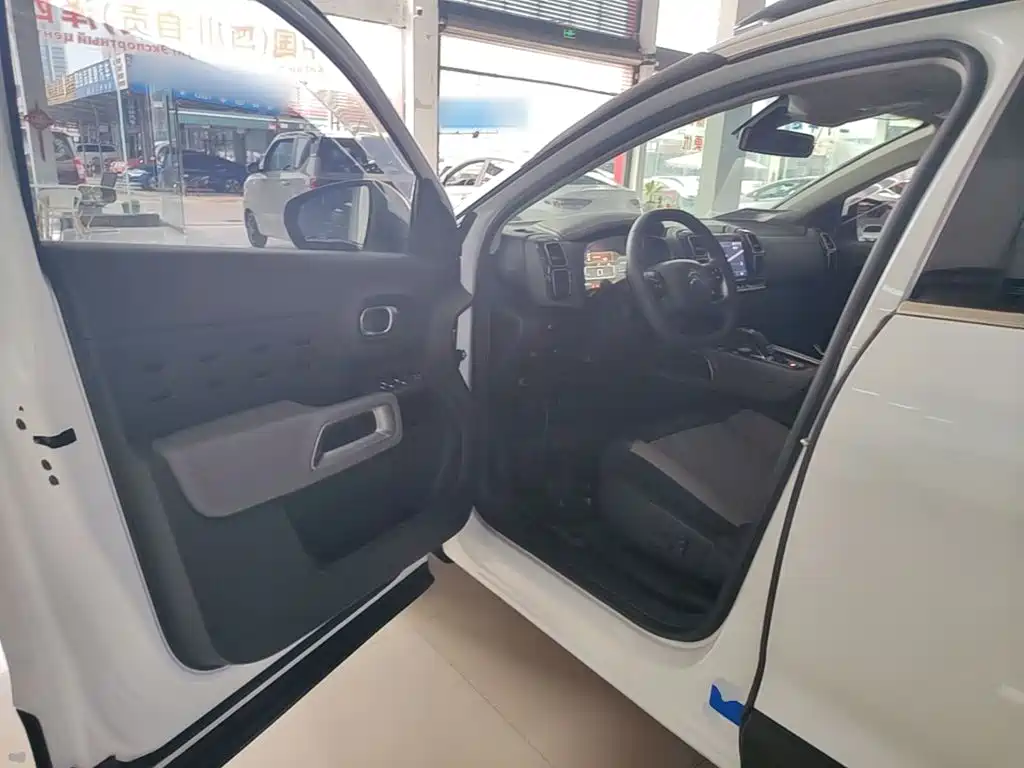 Citroen C5 AIRCROSS — миниатюра 16