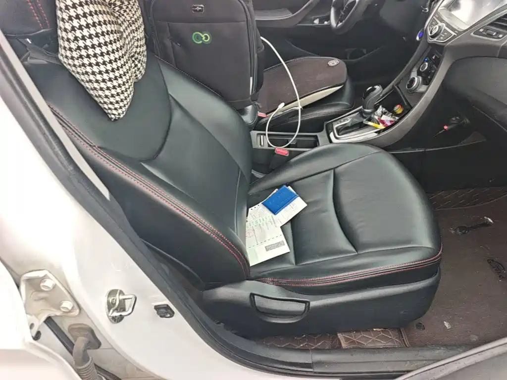 Hyundai Elantra Langdong — миниатюра 25