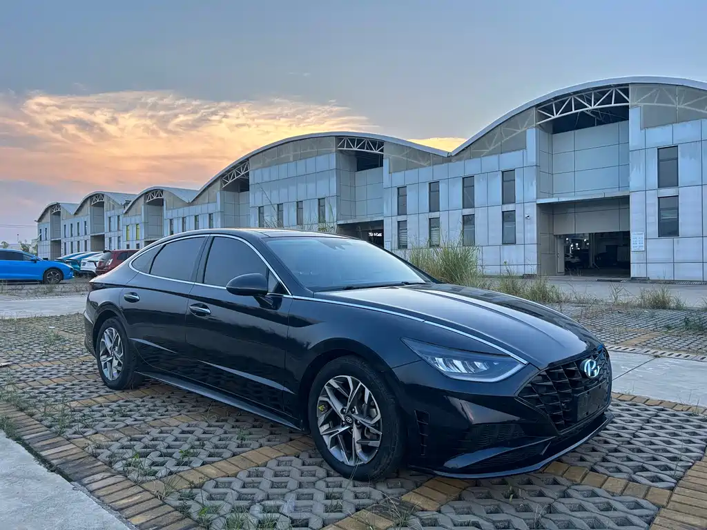 Hyundai Sonata — миниатюра 3
