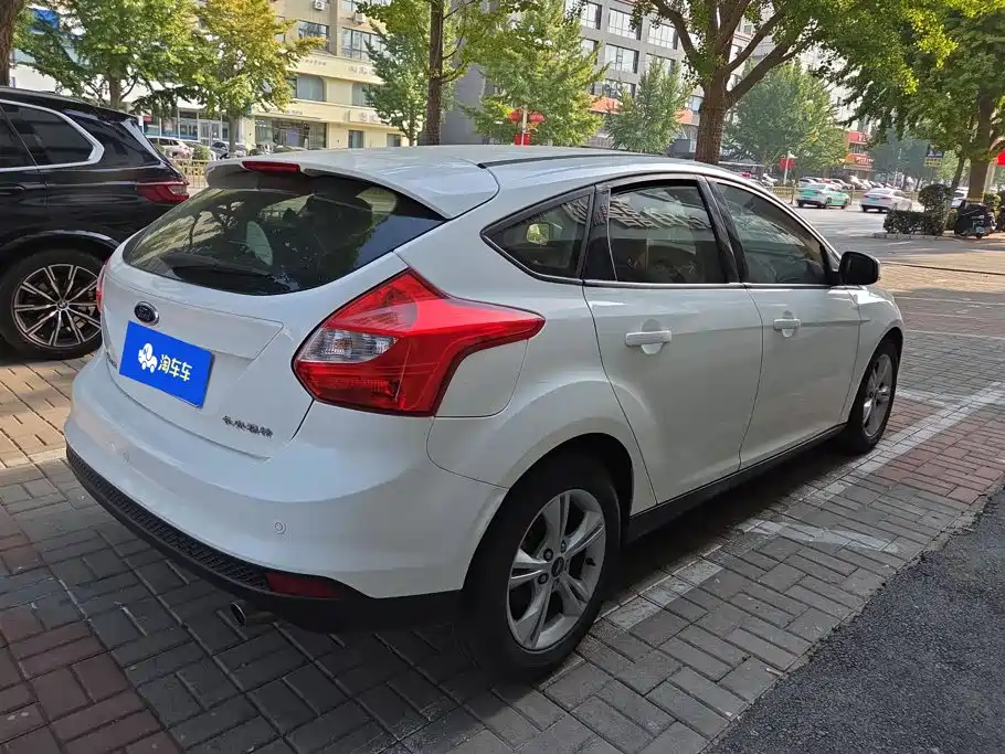 Ford Focus — миниатюра 3