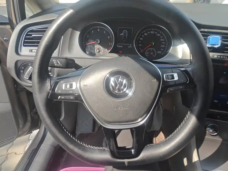 Volkswagen Golf — миниатюра 15