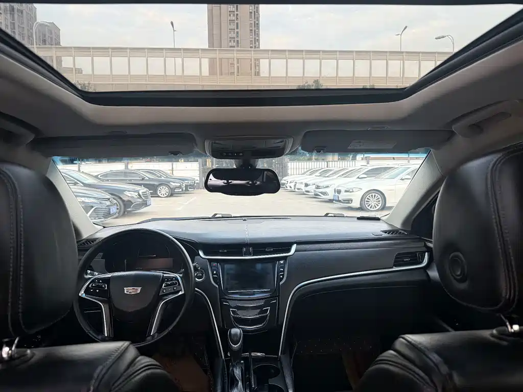 Cadillac XTS — миниатюра 4