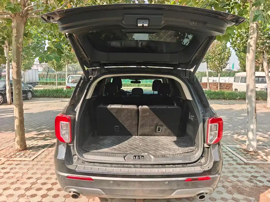 Ford Explorer — миниатюра 9