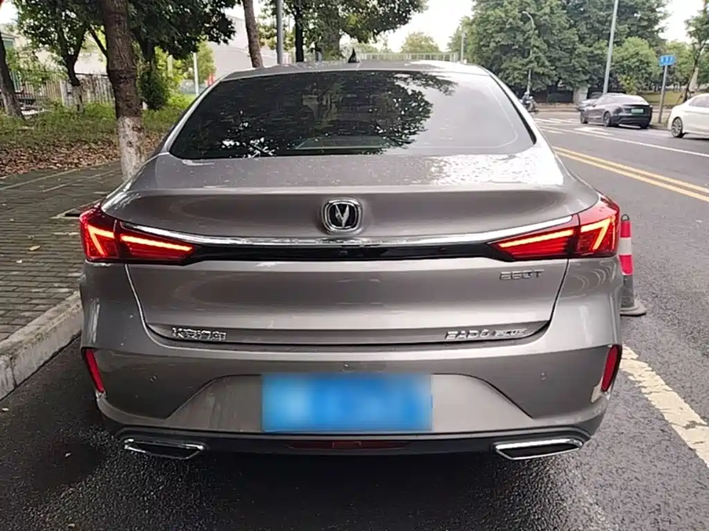 Changan Eado — миниатюра 6