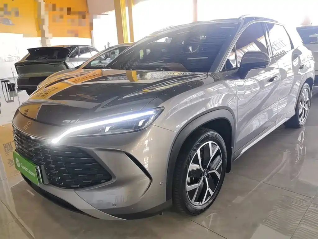 BYD L DM-i — миниатюра 2