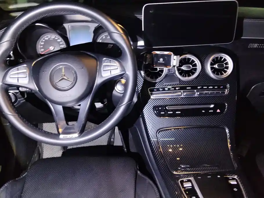 Mercedes-Benz GLC — миниатюра 12