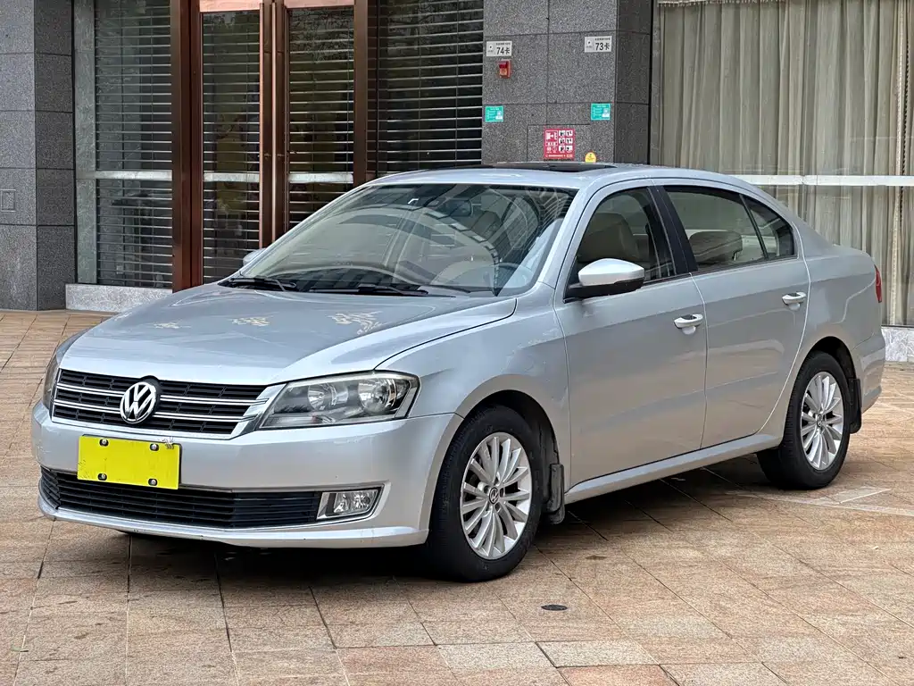 Volkswagen Lavida 2013