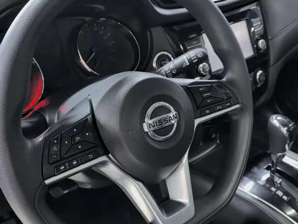 Nissan X-Trail — миниатюра 7