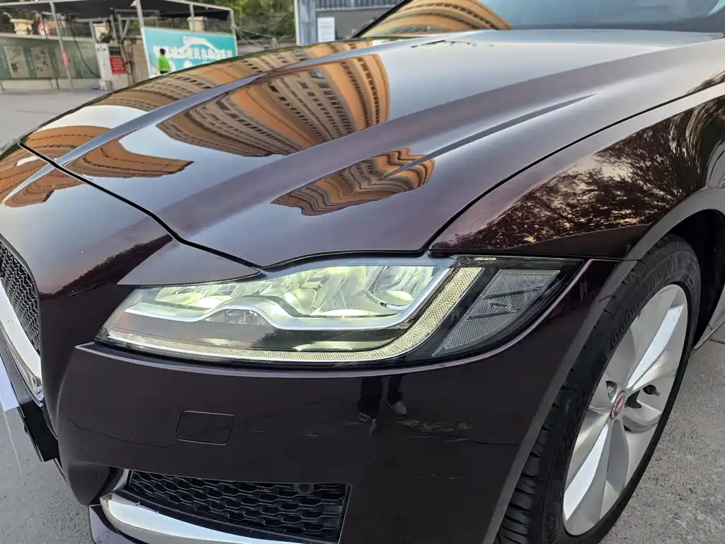 Jaguar XFL — миниатюра 5