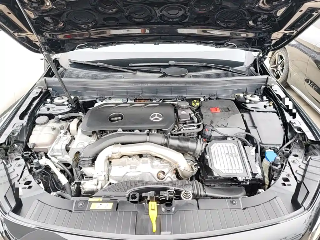 Mercedes-Benz GLB — миниатюра 25
