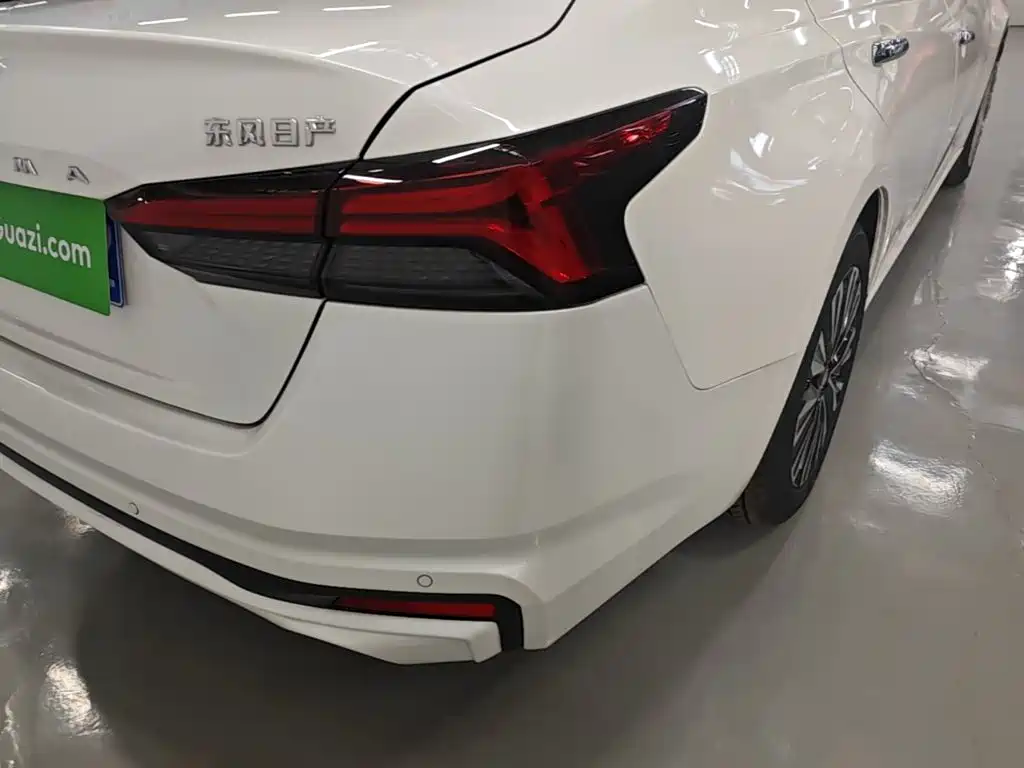 Nissan Teana — миниатюра 8
