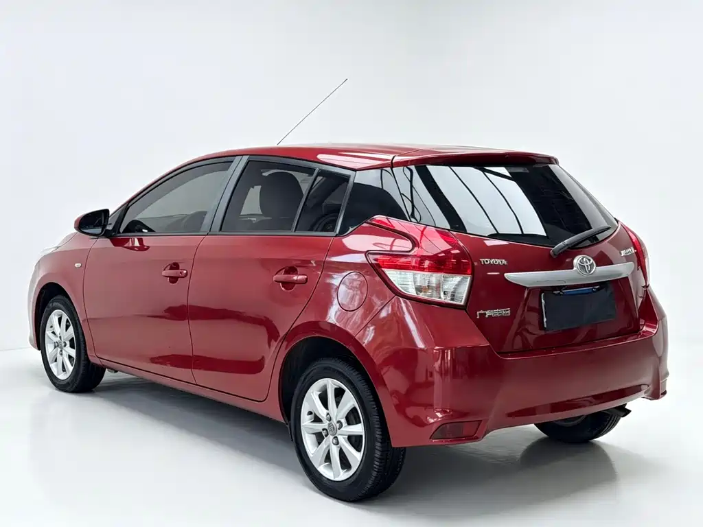 Toyota Yaris L — миниатюра 12