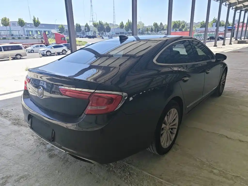 Buick LaCrosse — миниатюра 7