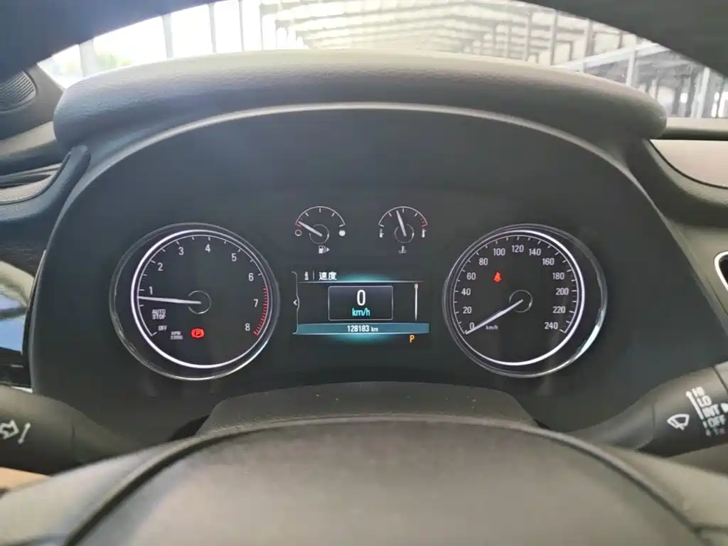 Buick LaCrosse — миниатюра 12