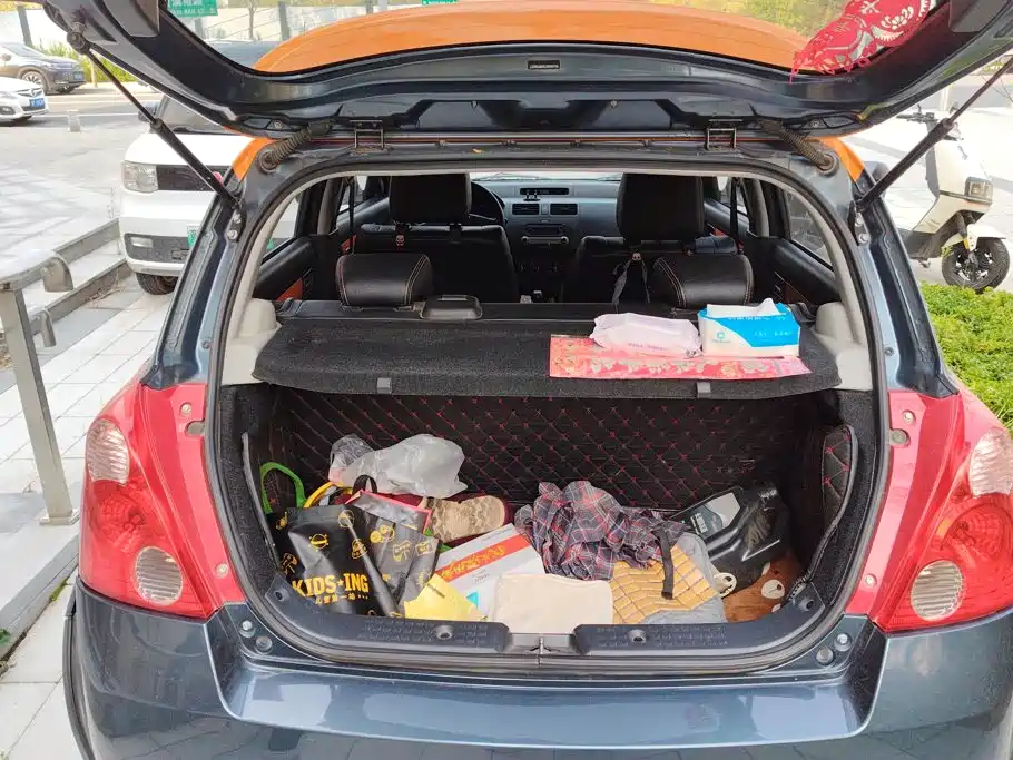 Suzuki Swift — миниатюра 4