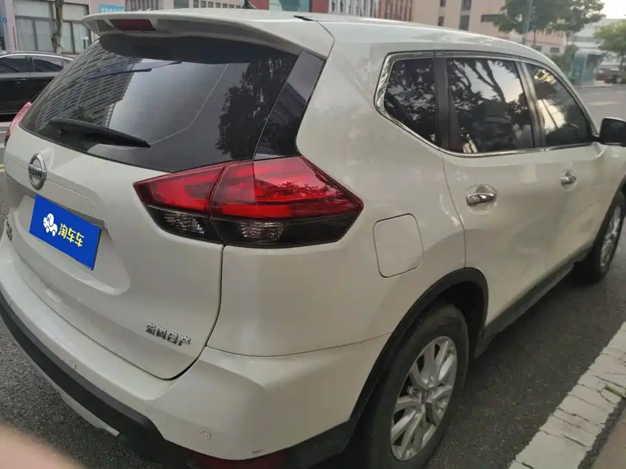 Nissan X-Trail — миниатюра 3