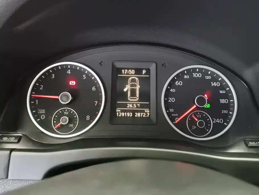 Volkswagen Tiguan — миниатюра 14