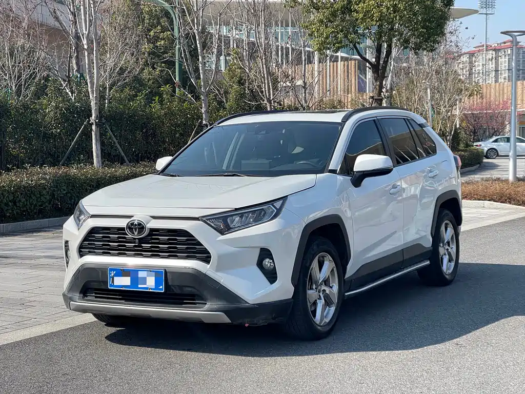 Toyota RAV4 2021