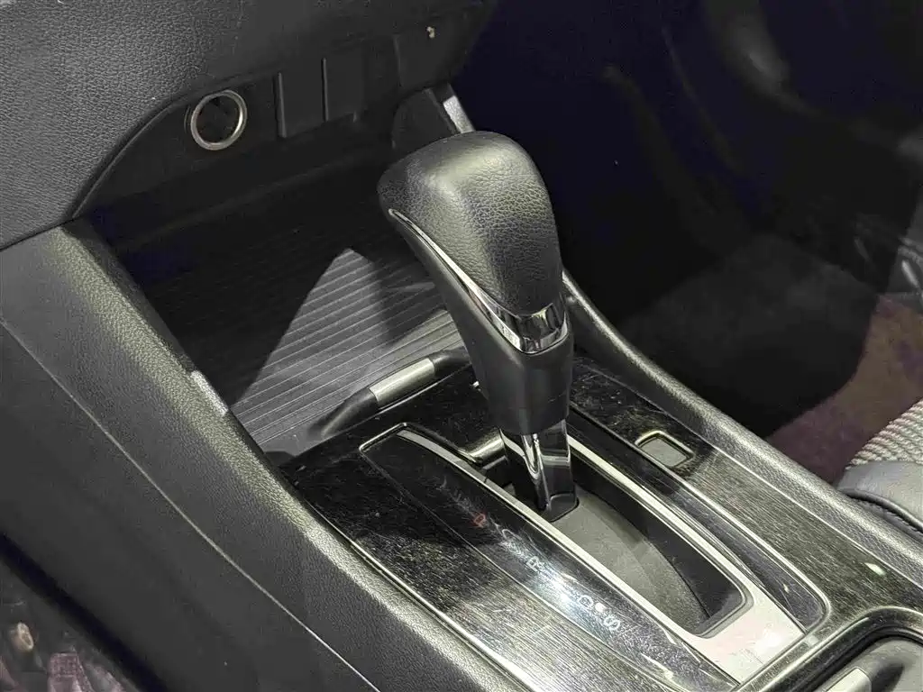 Honda Jade — миниатюра 15