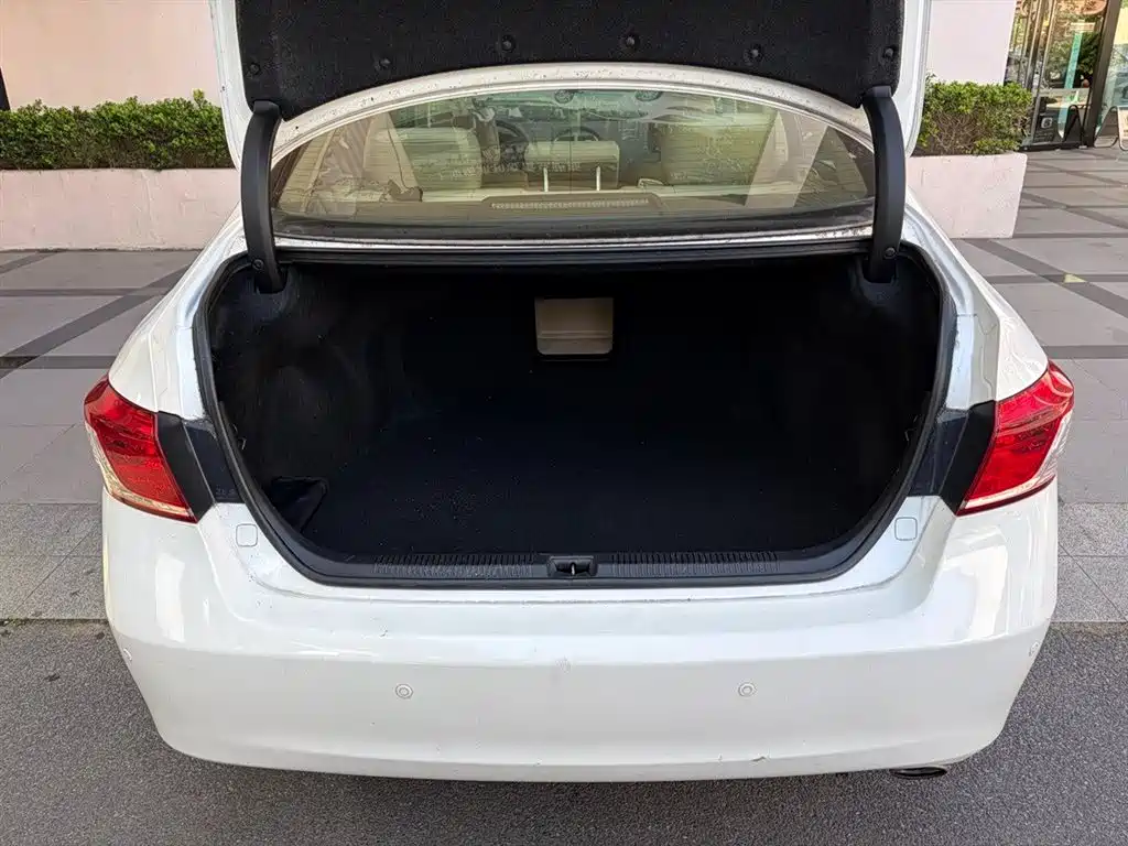 Lexus ES — миниатюра 8