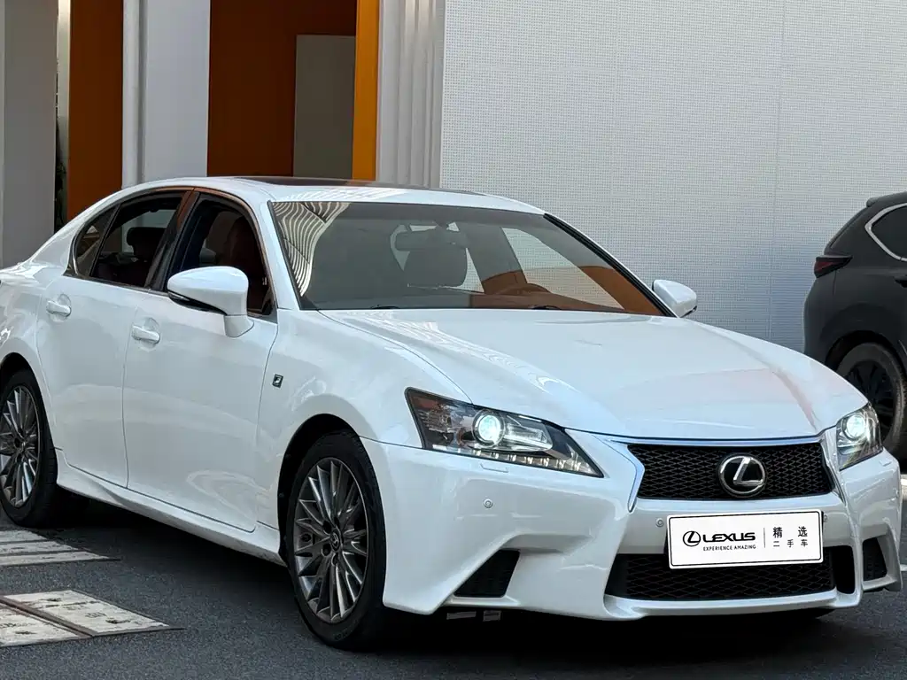 Lexus GS — миниатюра 5