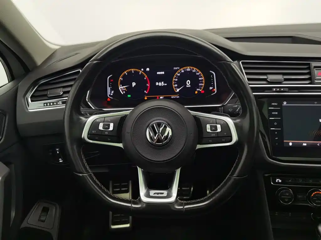 Volkswagen Tiguan L — миниатюра 11