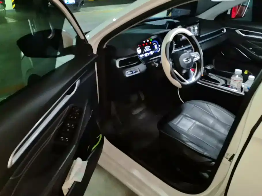 Geely Emgrand — миниатюра 9