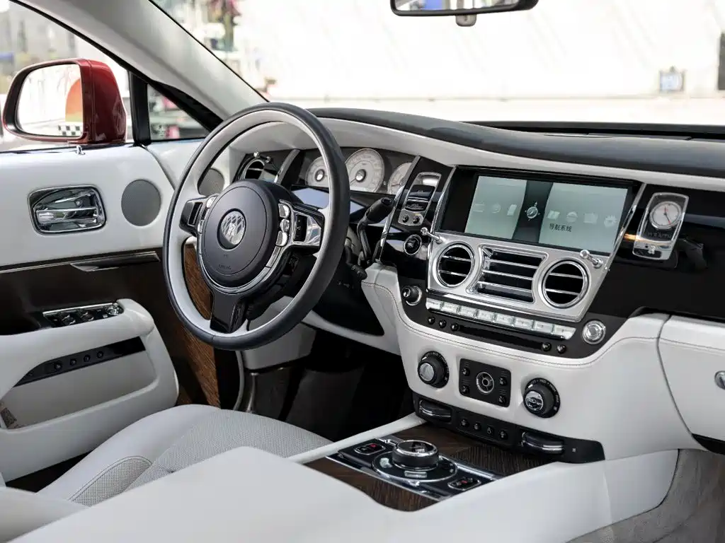 Rolls-Royce Wraith — миниатюра 12