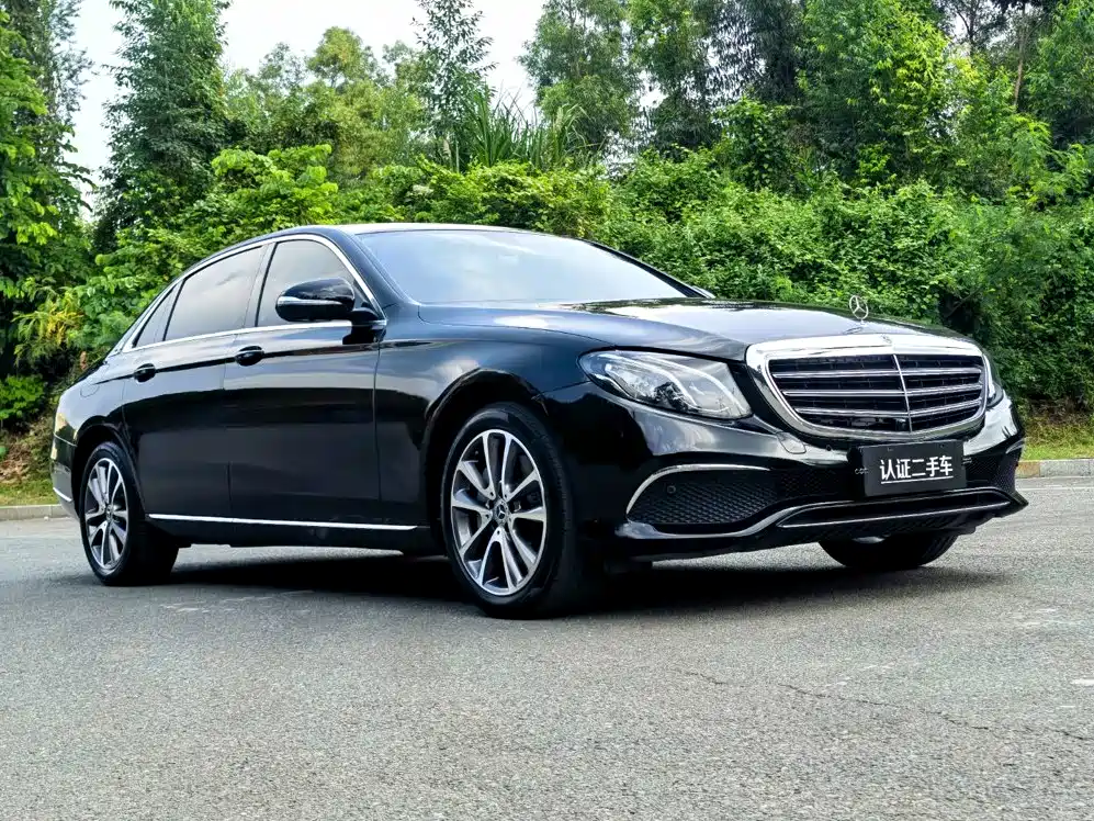 Mercedes-Benz E-Class — миниатюра 3