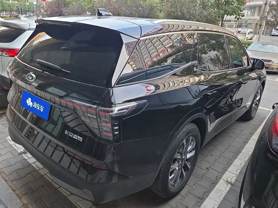 Ford Edge — миниатюра 3