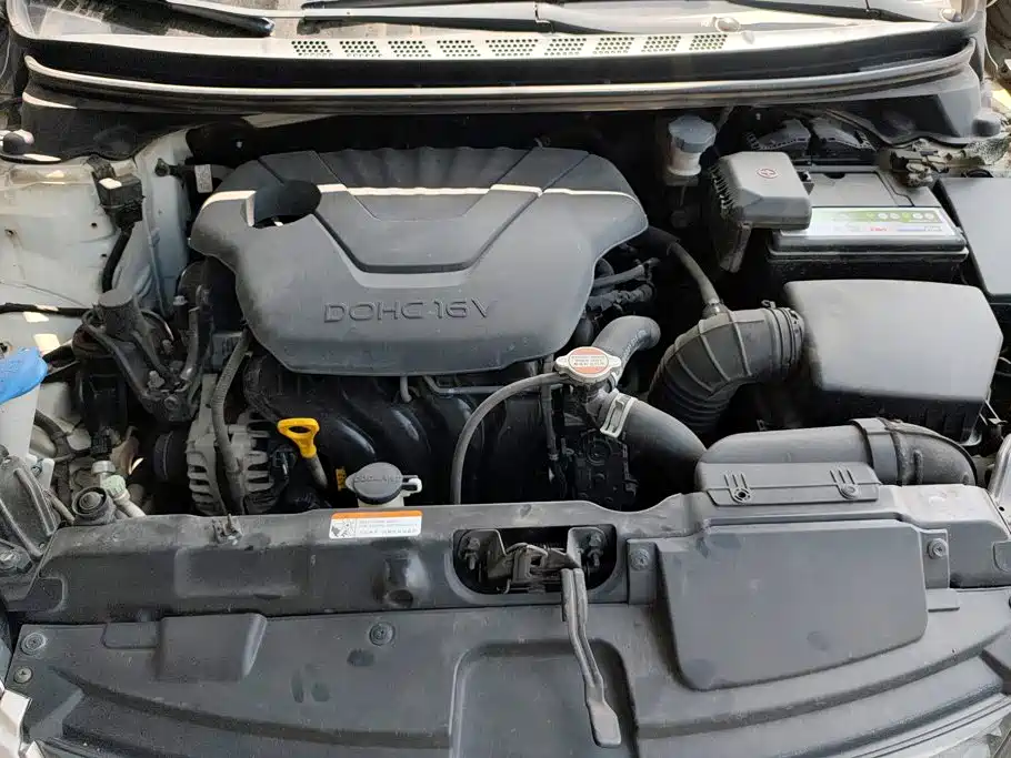 Hyundai Elantra Langdong — миниатюра 10
