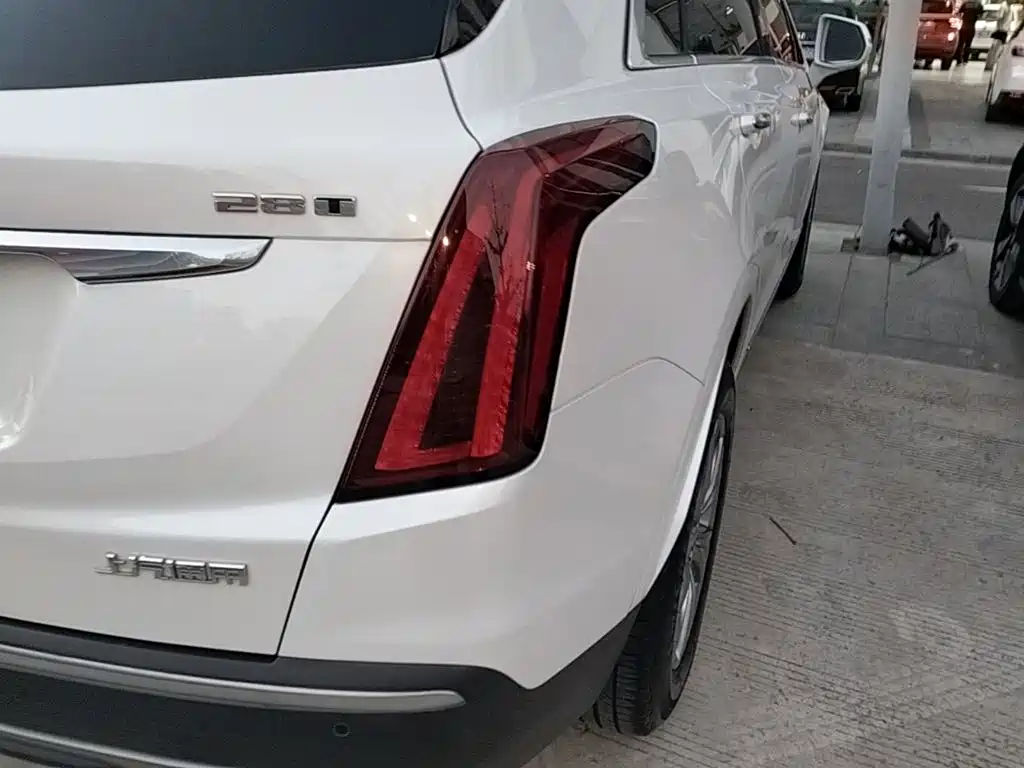 Cadillac XT5 — миниатюра 8