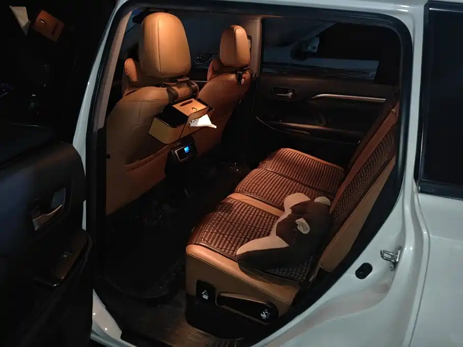 Toyota Highlander — миниатюра 11