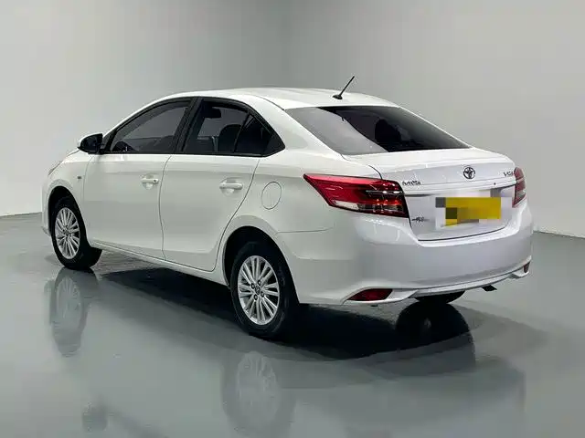 Toyota Vios — миниатюра 4