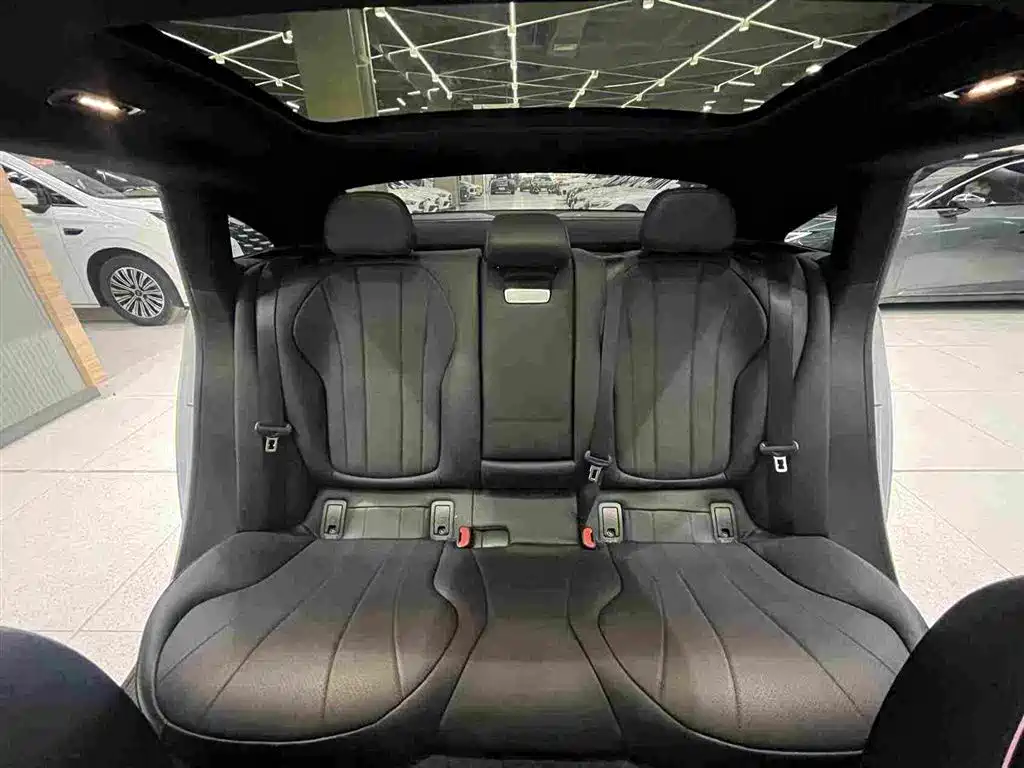 Mercedes-Benz EQE — миниатюра 8